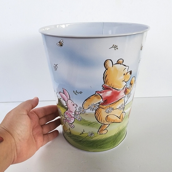 NEW Winnie The Pooh Metal Round Wastebasket Trash Can - Picture 10 of 10